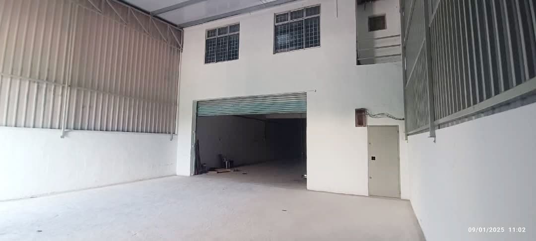 1.5 storey Terrace Factory Kota Puteri @ Masai – photo 1