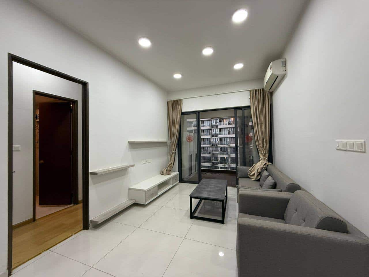 Condo Bay Laurel Country Garden Danga Bay