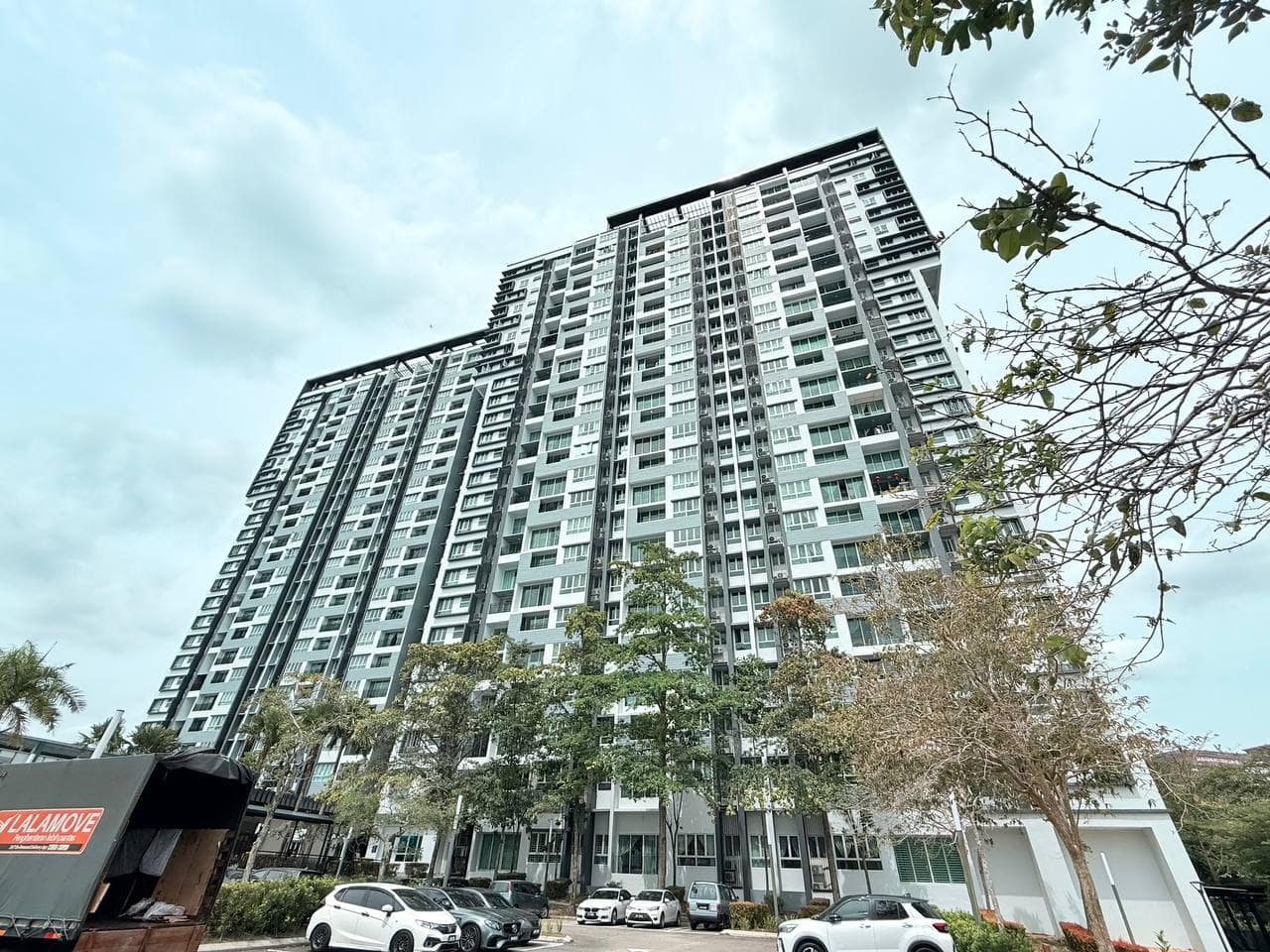 Condominium Epic Residence @ Larkin – photo 1