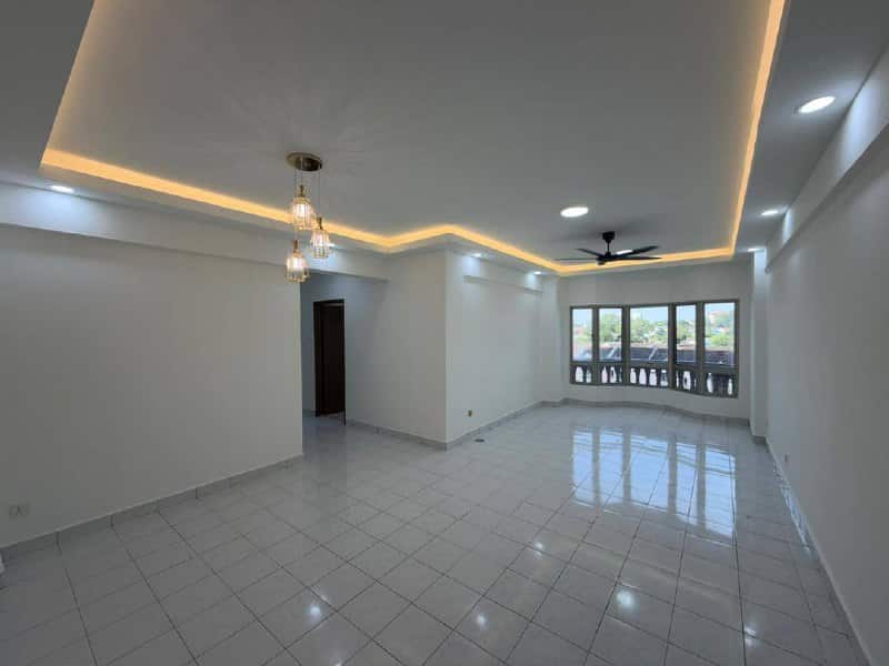 Single storey terrace house Taman Senai Utama