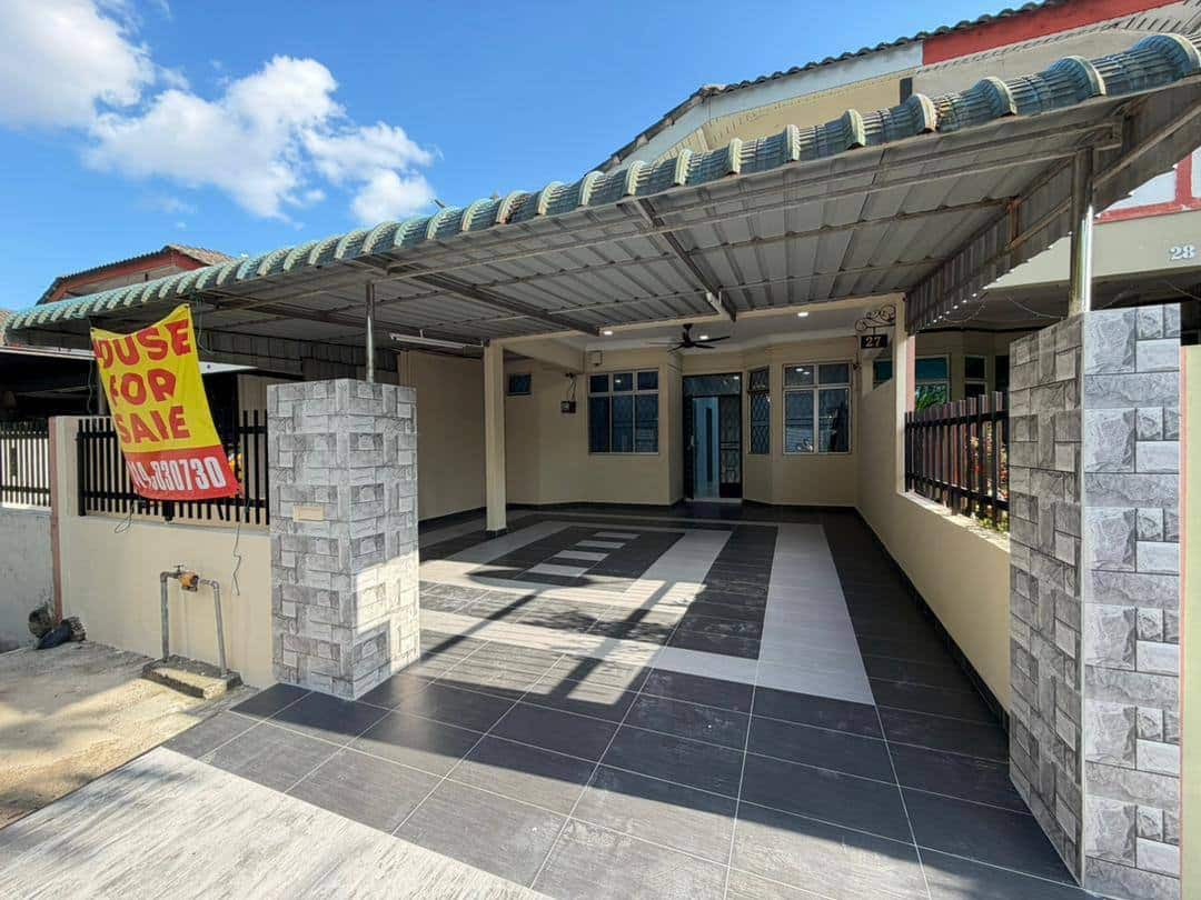 Single Storey Terrace Jalan Senai Utama