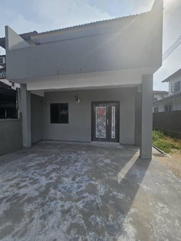 Double Storey Terrace (End Lot) Bukit Indah