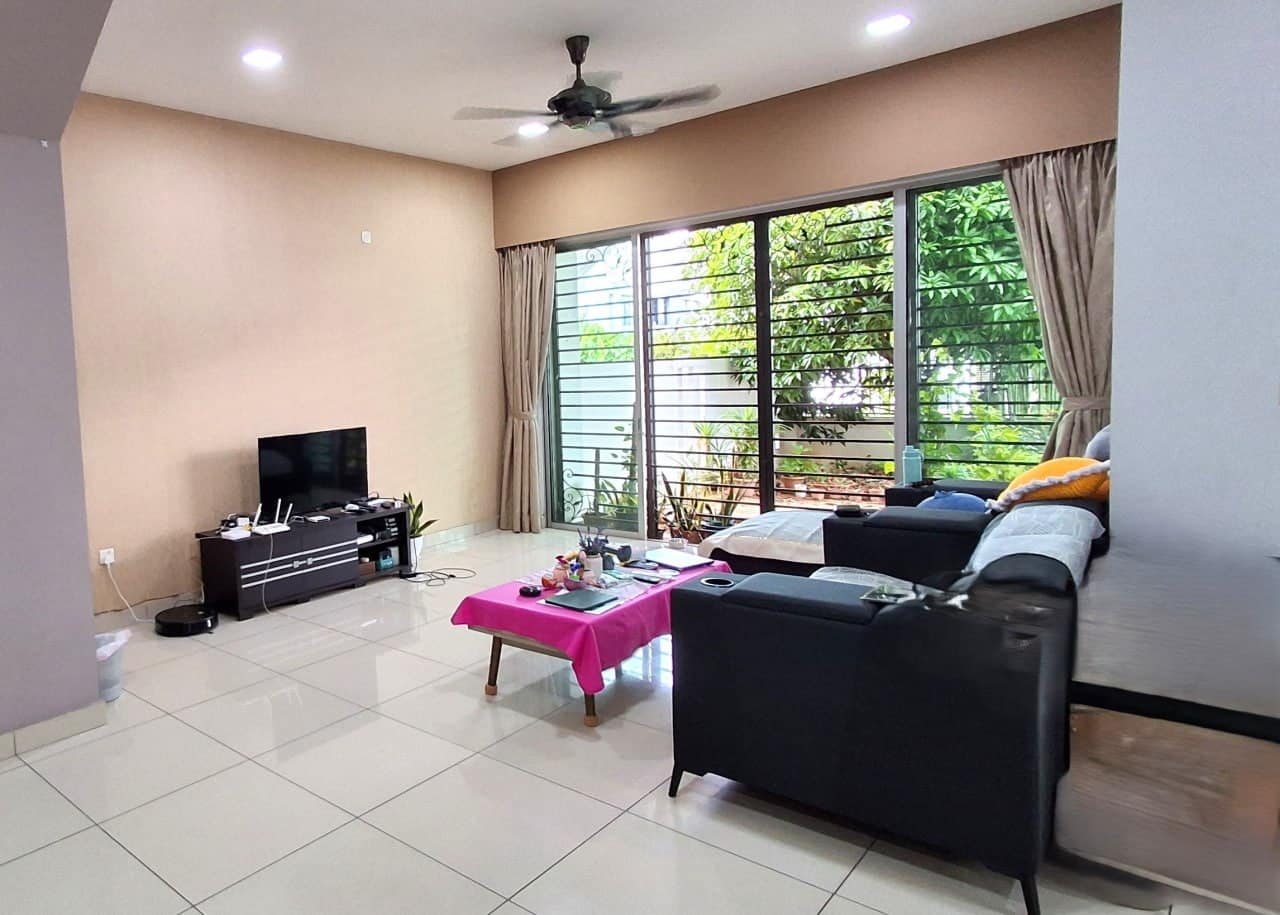 Double Storey Cluster House Golf East – photo 1