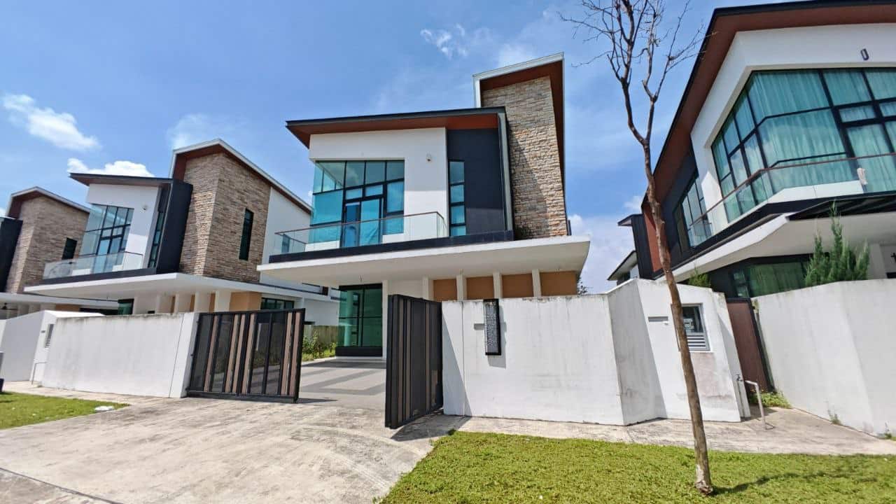 1 Storey Super Luxury Bungalow Ledang Heights