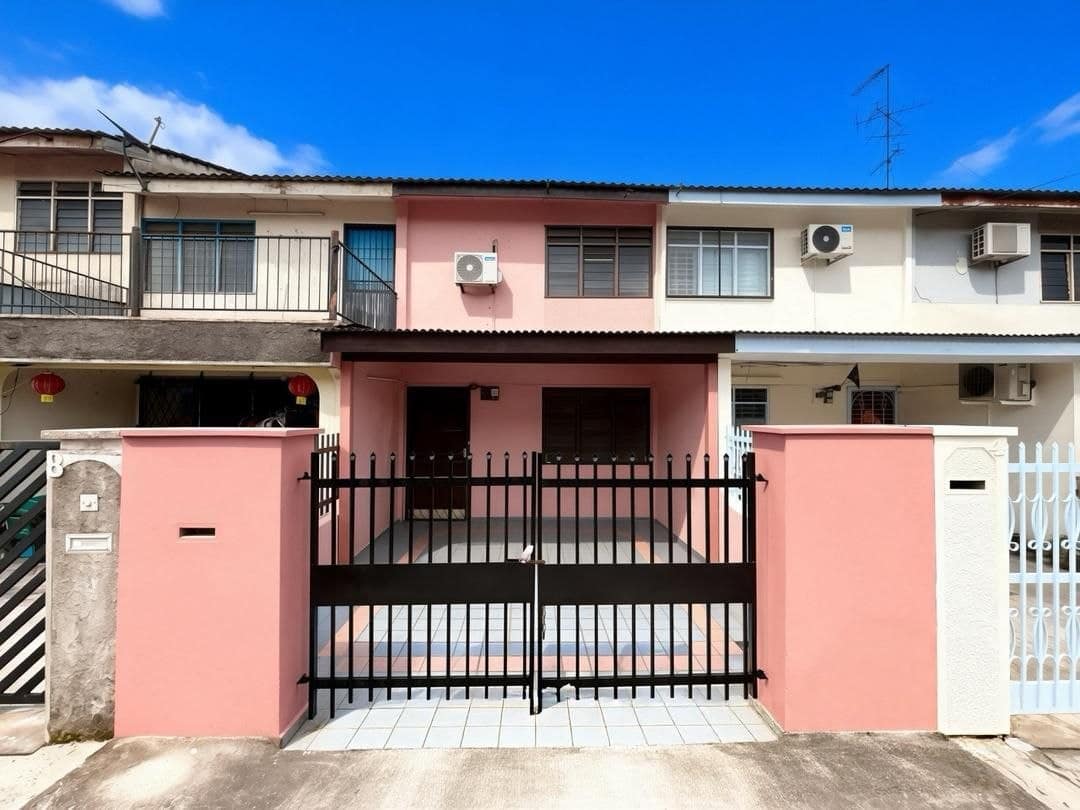 Double Storey Low Cost Permas Jaya – photo 1