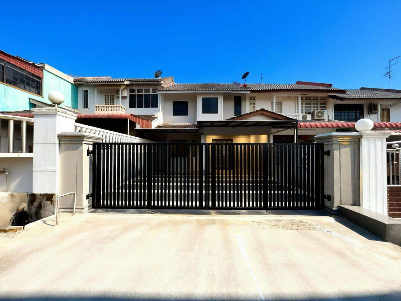 Double Storey Taman Timur