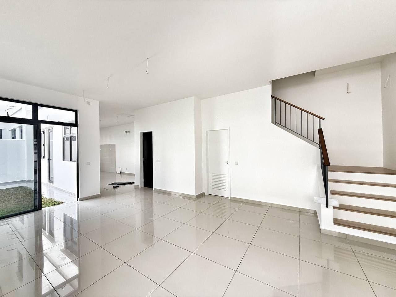 2 Storey Cluster House (End Lot) The Commune @ Eco Botanic 2 – photo 1
