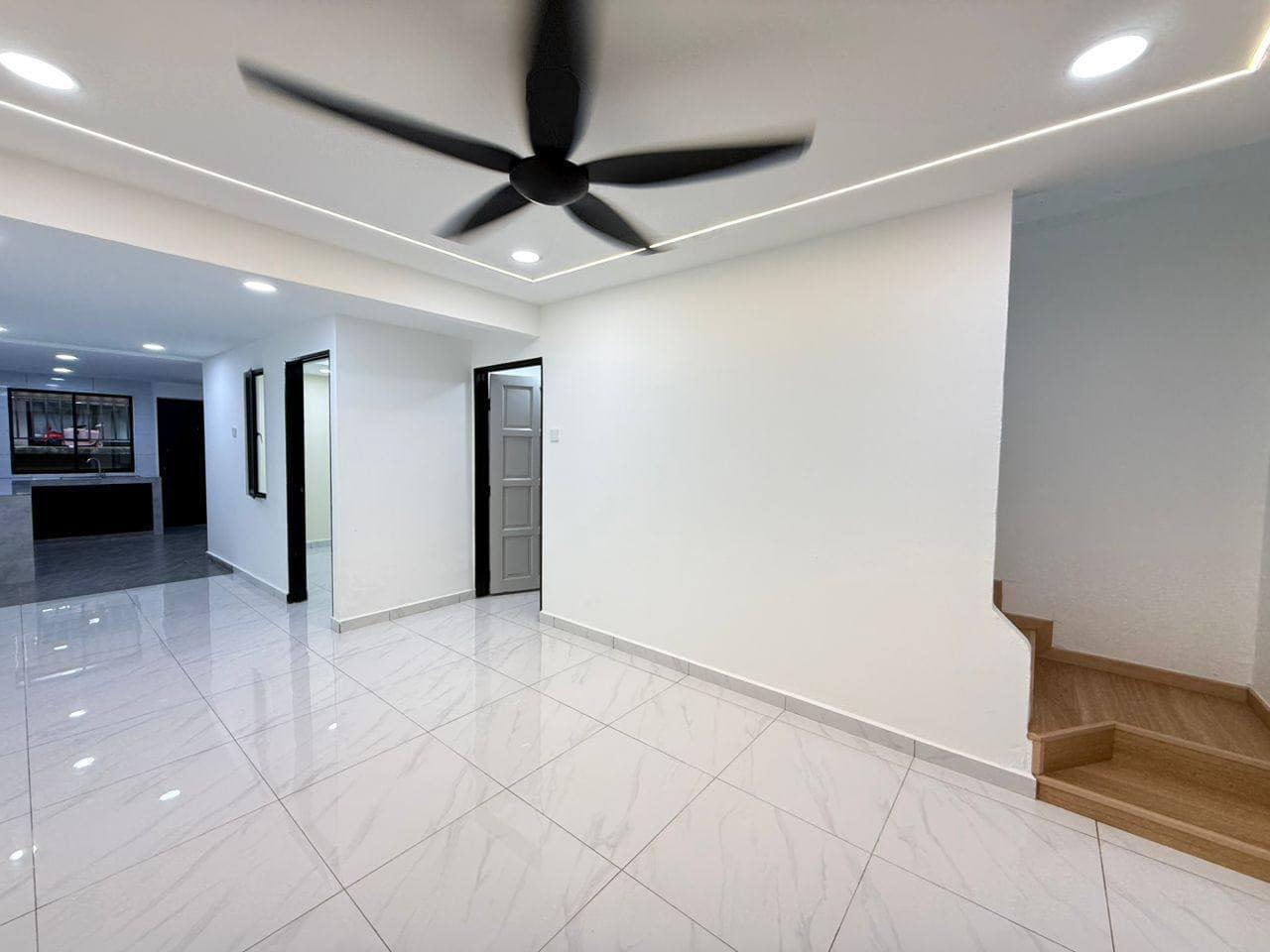 Double Storey Low Cost Taman Damai Jaya, Skudai – photo 1