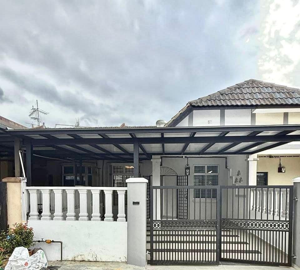 Single storey terrace house Jalan Kemuliaan 3x – photo 1