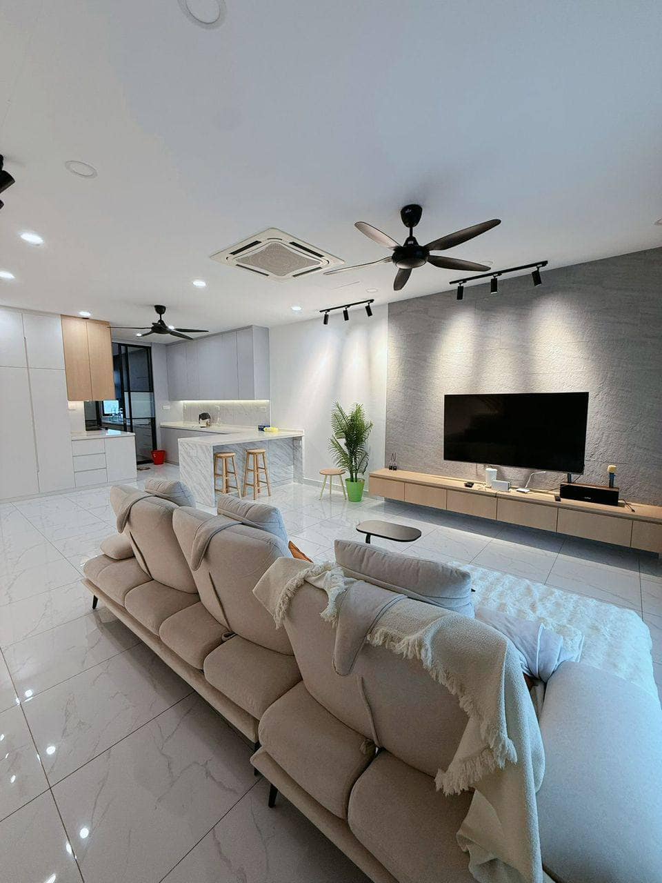 Double storey terrace Danga Sutera – photo 1