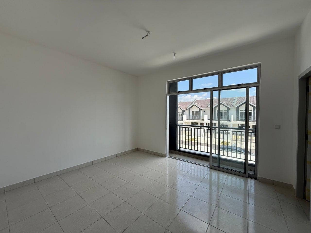 Double Storey Intermediate Meridin East (Hazel) – photo 1