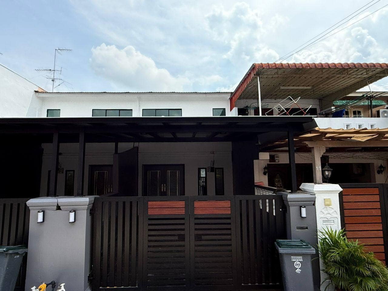 Double Storey Low Cost Taman Damai Jaya Skudai – photo 1