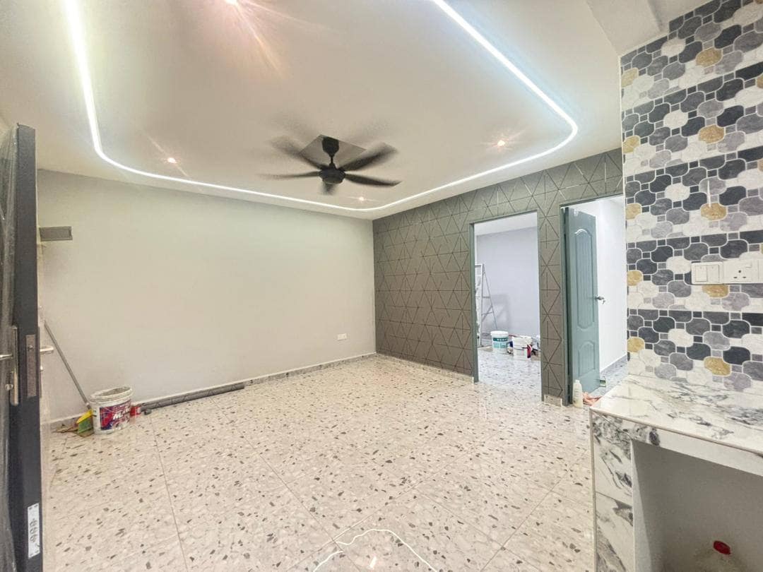 Double Storey Terrace End Lot Taman Universiti – photo 1