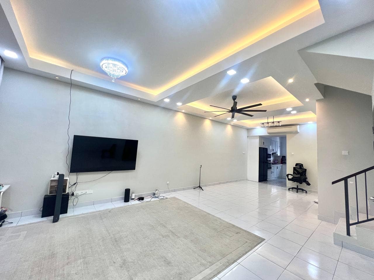 Double Storey Intermediate Taman Austin Duta – photo 1