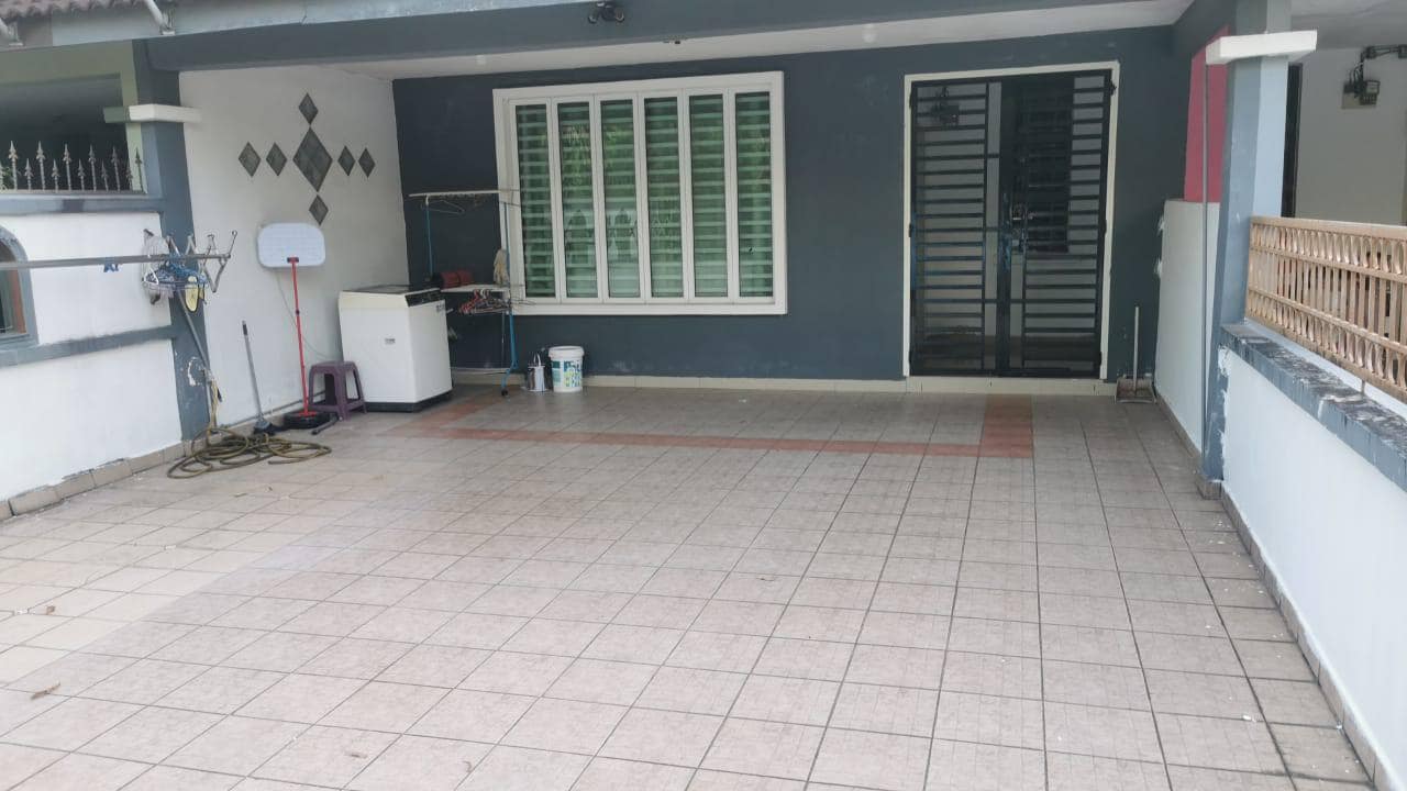 Double Storey House Jalan Permas 15 – photo 1