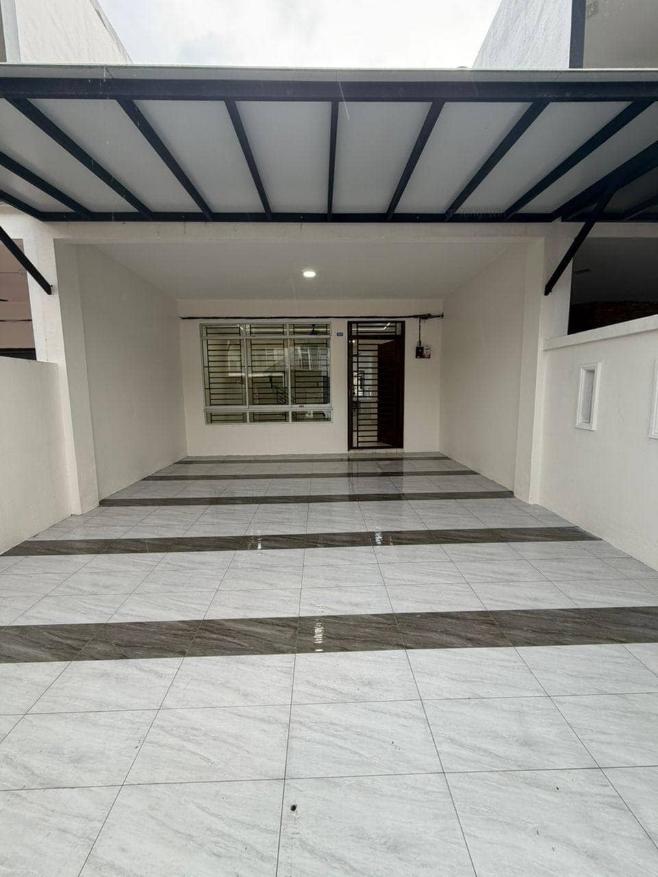 Double storey terrace Jalan Scientex Jaya – photo 1