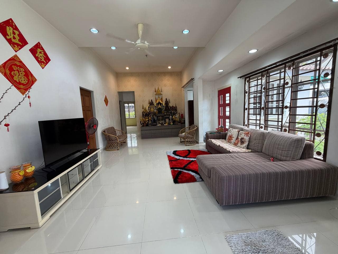 Single Storey Semi-D Taman Megah Ria – photo 1