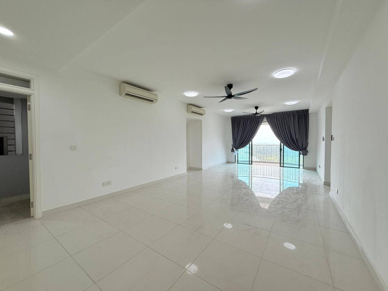 Condo Puteri Harbour – photo 1