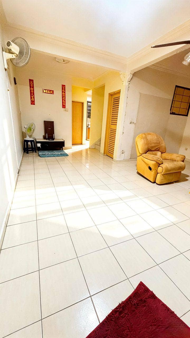 Double Storey Terrace Taman Desa Cemerlang – photo 1