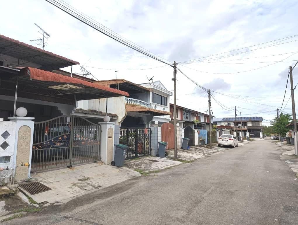 Double Storey Low Cost Taman Muhibbah – photo 1