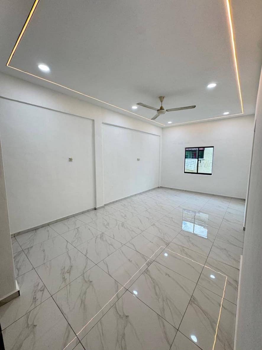 Medium Low Cost Flat Taman Pulai Utama – photo 1