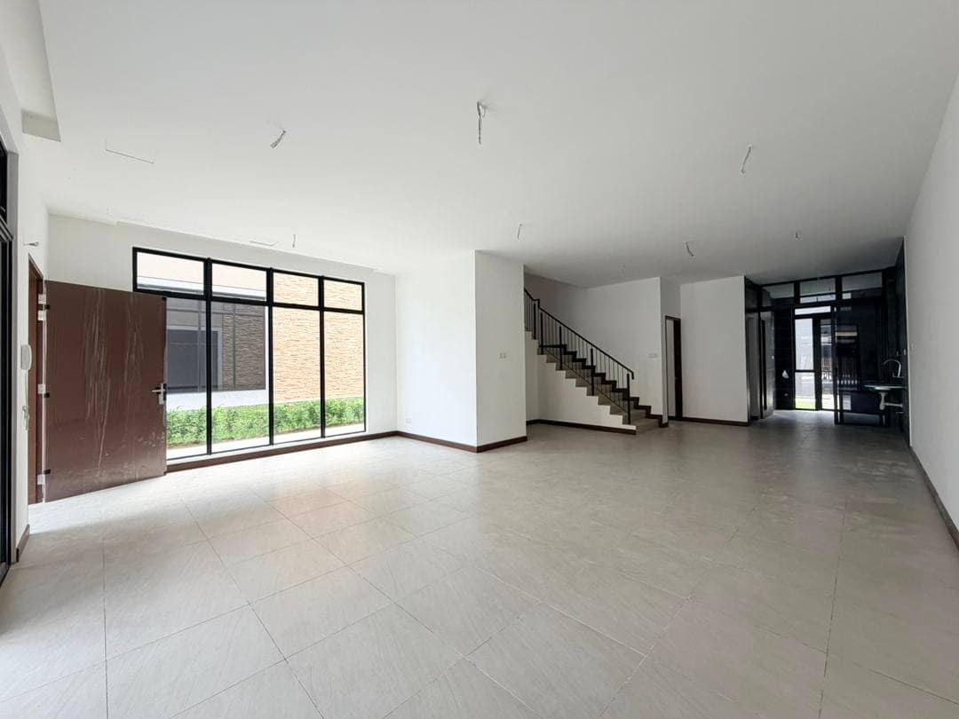 Double Storey Superlink Endlot Aurora Sentral Villa – photo 1