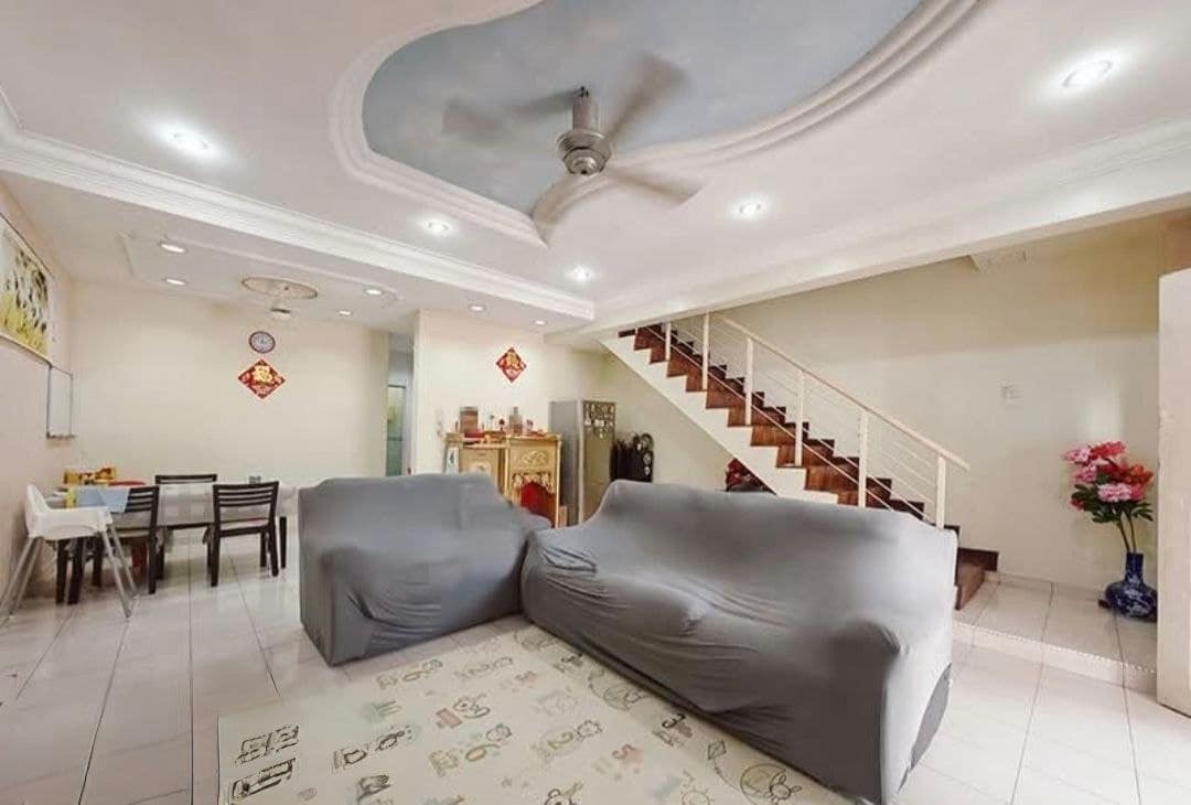 Double Storey Terrace Jalan Setia 5, Setia Indah – photo 1