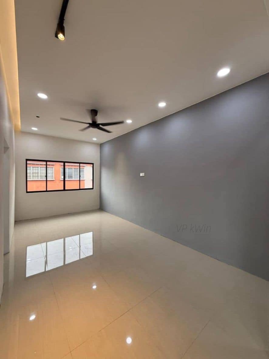 Low Cost Flat Taman Pulai Utama – photo 1