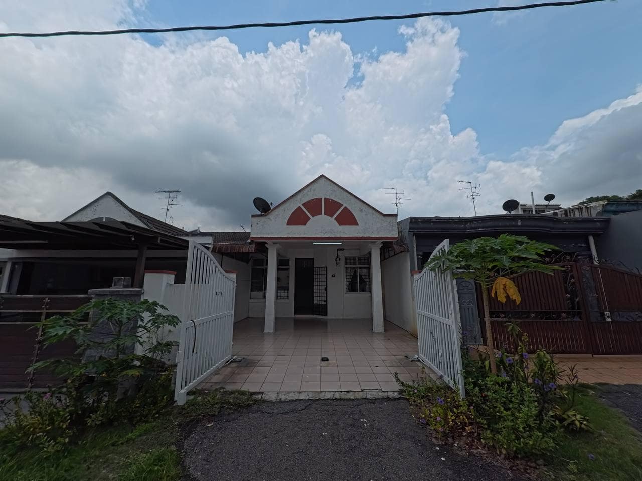 Single Storey Terrace House Taman Universiti – photo 1