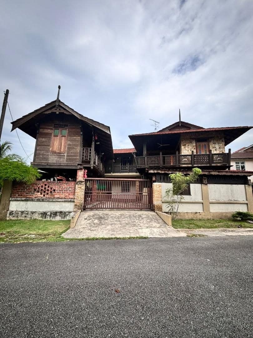 Double Storey Terrace House Jalan Pulai Perdana 9/10 – photo 1