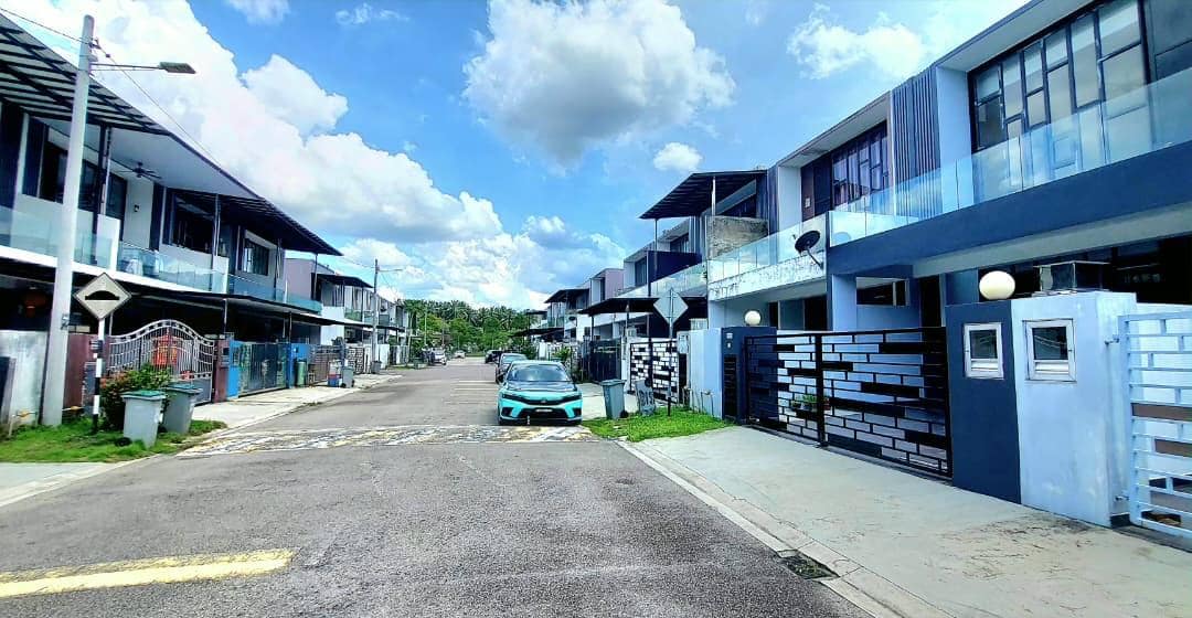 Flat Taman Putri Kulai – photo 1