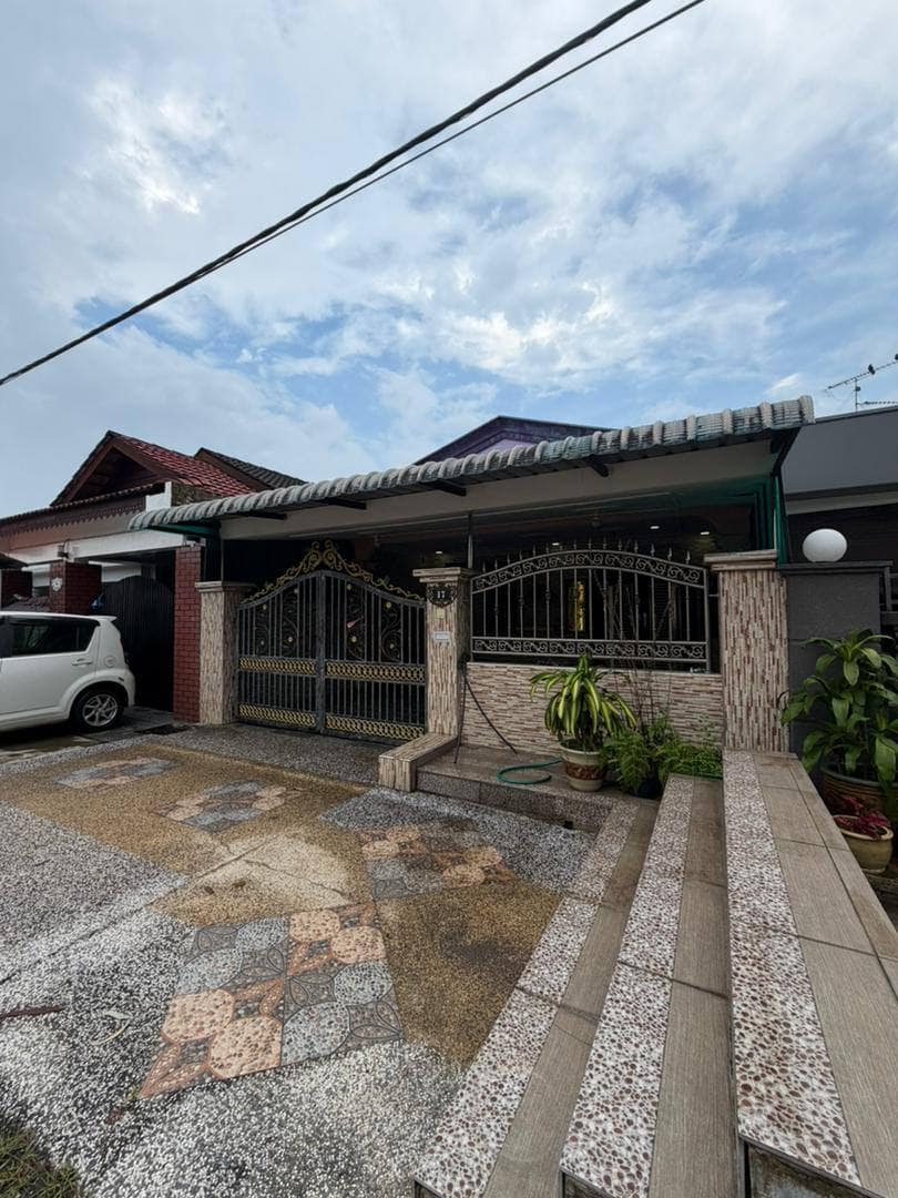 Single Storey Terrace Taman Puteri Wangsa – photo 1