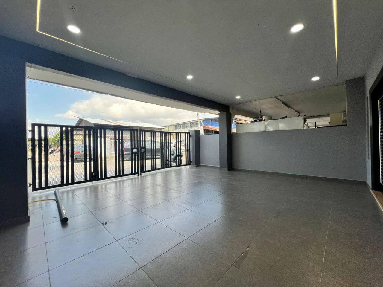 Single Storey Terrace (End Lot) Taman Puteri Wangsa – photo 1
