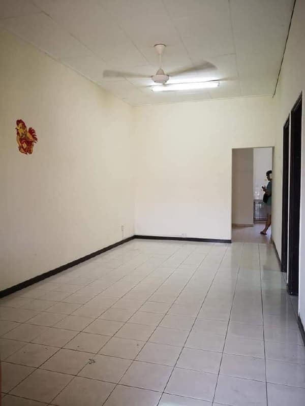 Single Storey Terrace Taman Daya – photo 1