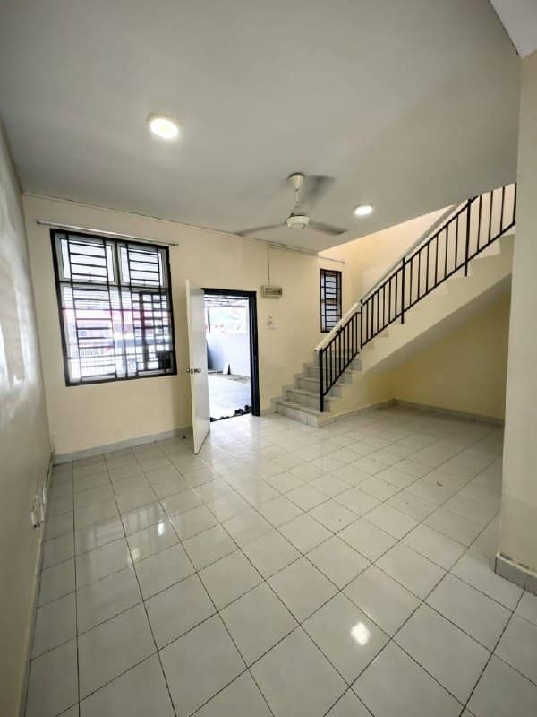 Double Storey Medium Cost Nusa Bayu – photo 1