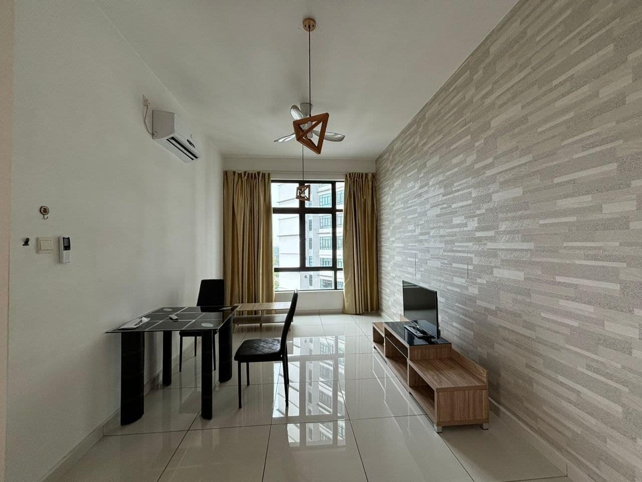 Condo D'Summit Residences Kempas Lama – photo 1