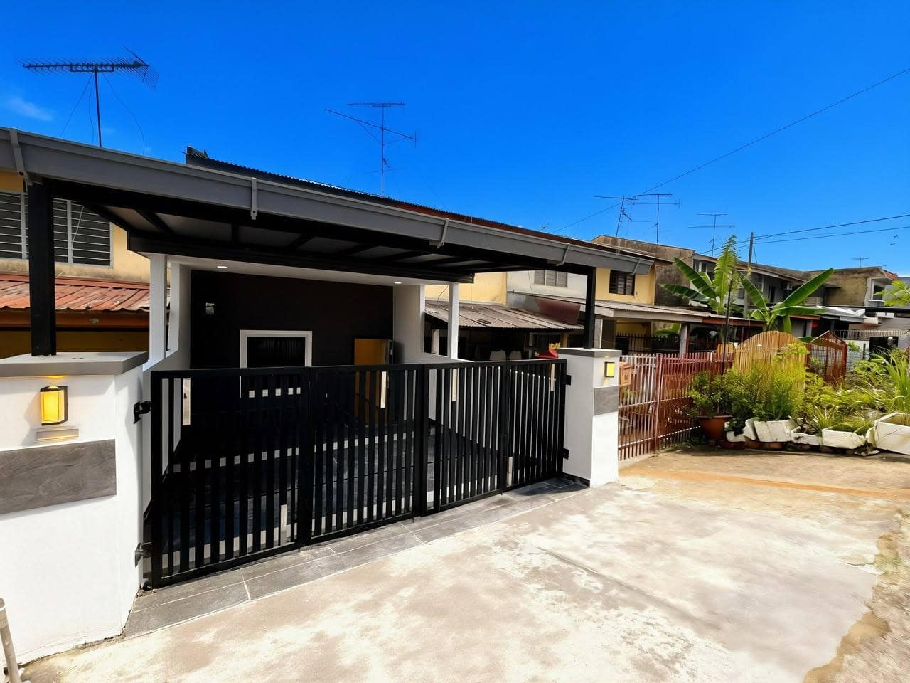 Double Storey Low Medium Cost Tmn Saleng – photo 1