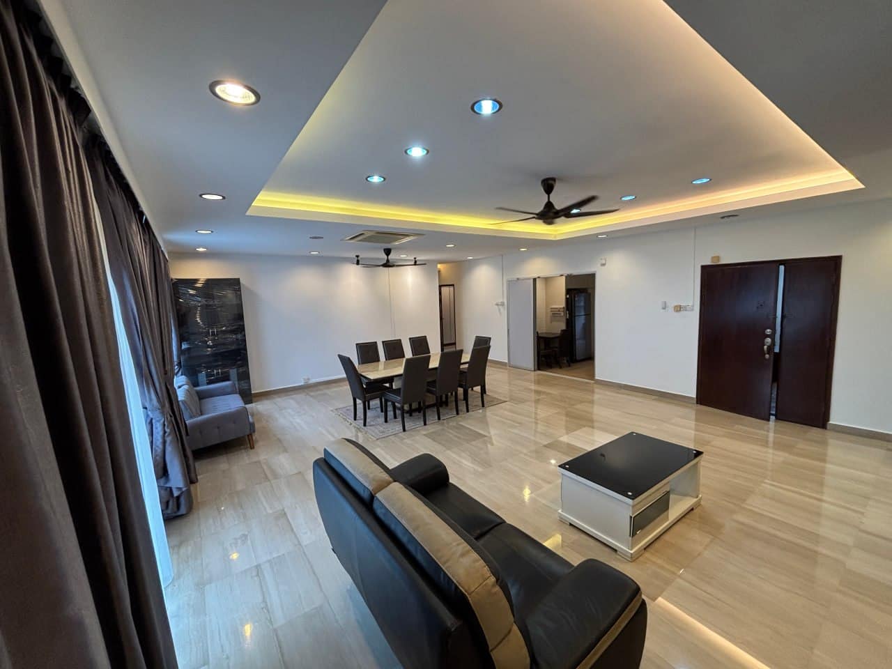Condo Palm Garden Condominium – photo 1