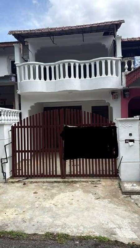 2-Storey Low Cost Taman Makmur Kulai – photo 1