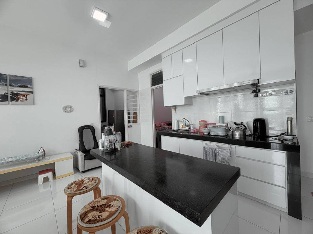 Condominium Bukit Indah – photo 1