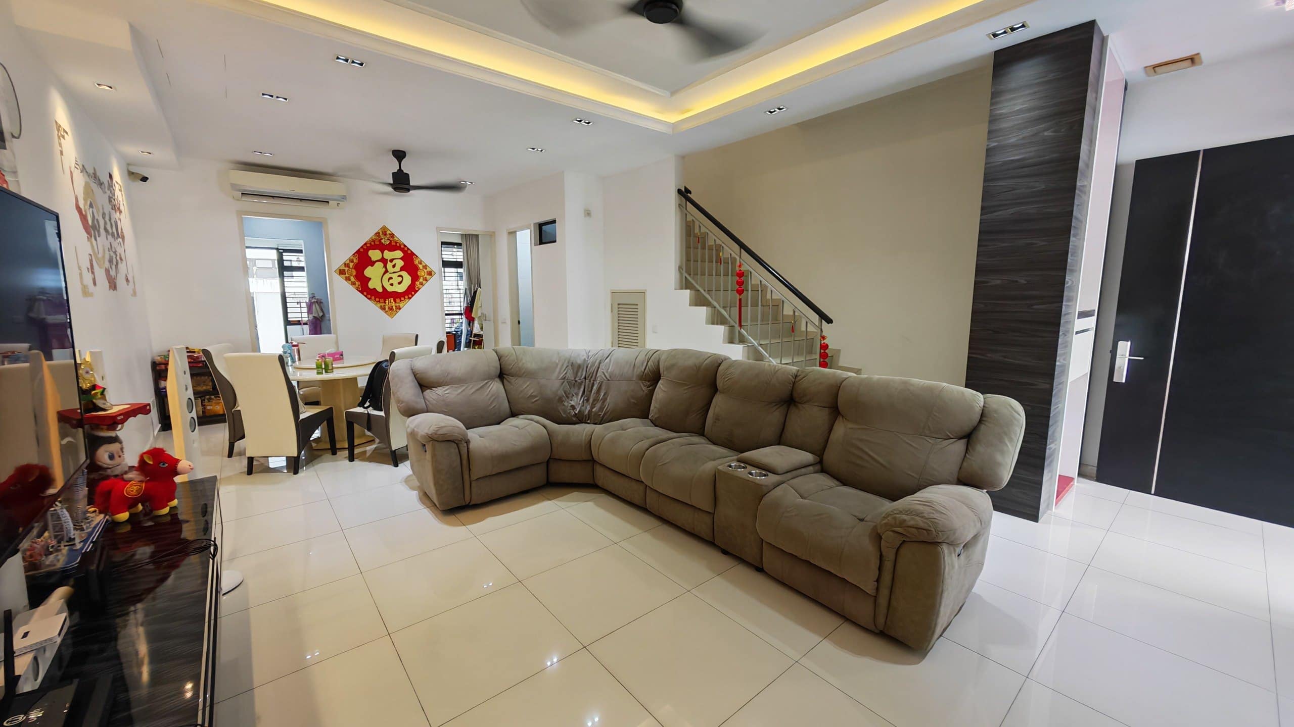 Condo Setia Sky 88 – photo 1