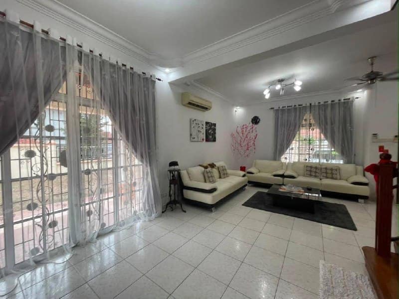 Double Storey Semi-D Taman Pelangi Indah – photo 1