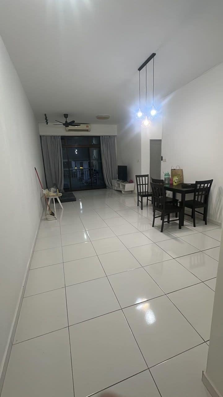 Condo Sky Garden Residence – photo 1