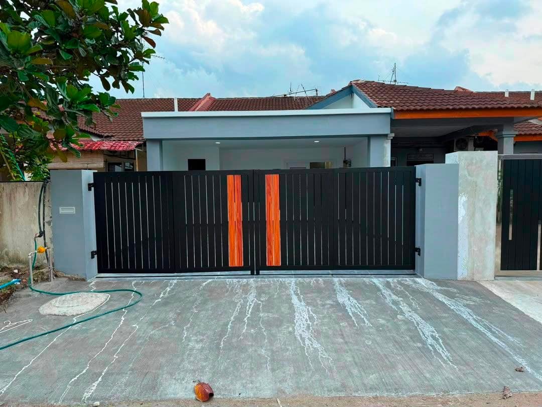 Single Storey Terrace House Taman Ehsan Jaya – photo 1