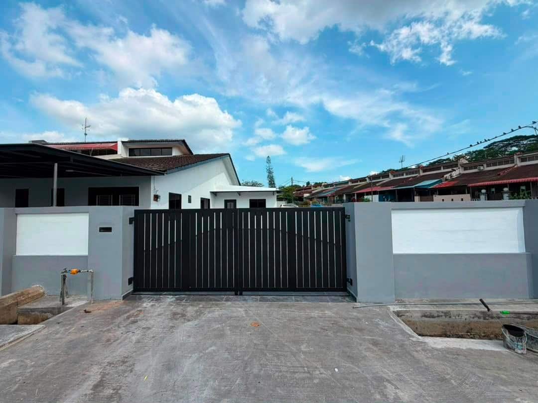 Single Storey Terrace Corner Taman Suria