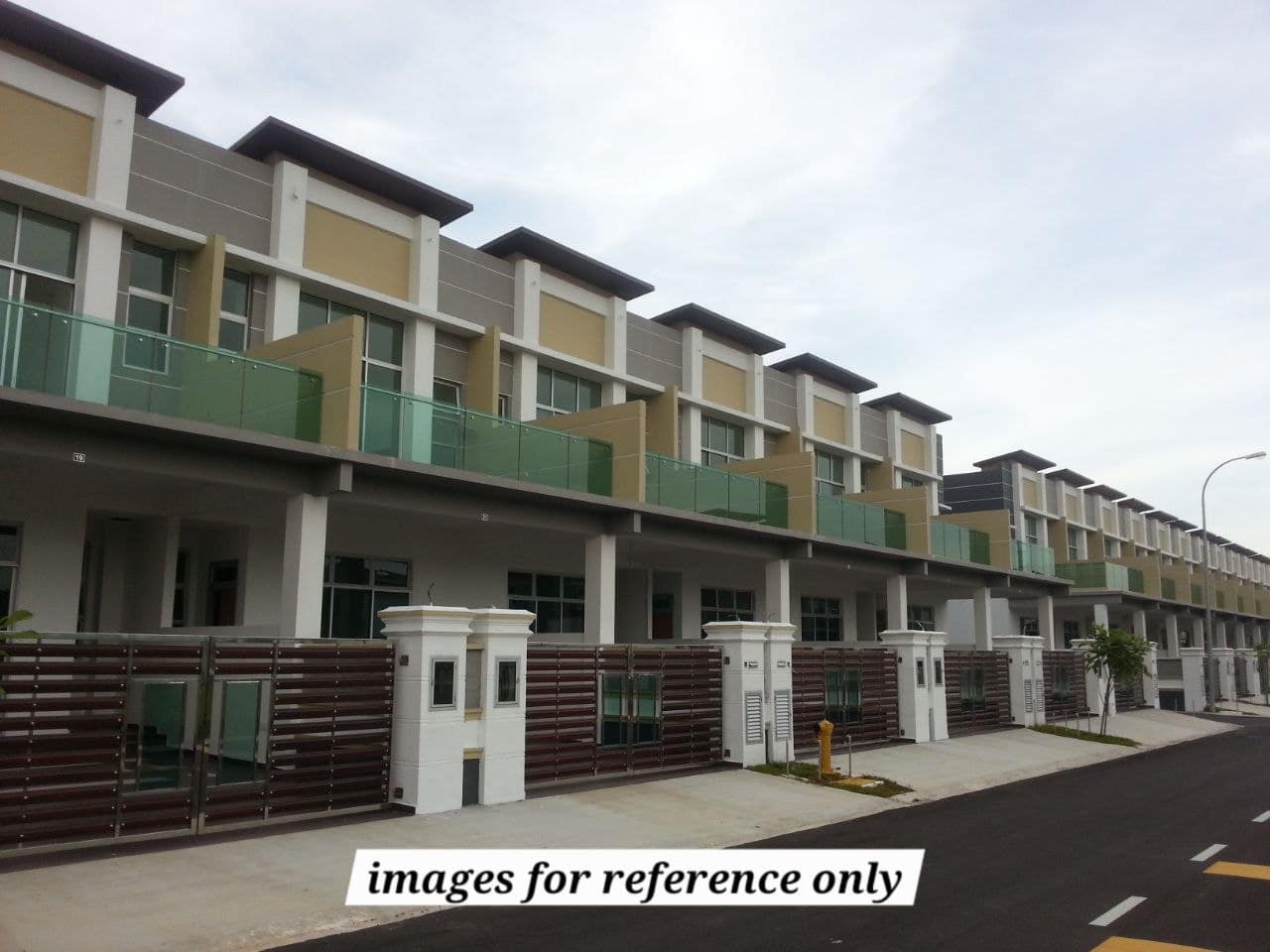2-Storey Terrace House La Garden @ Austin – photo 1