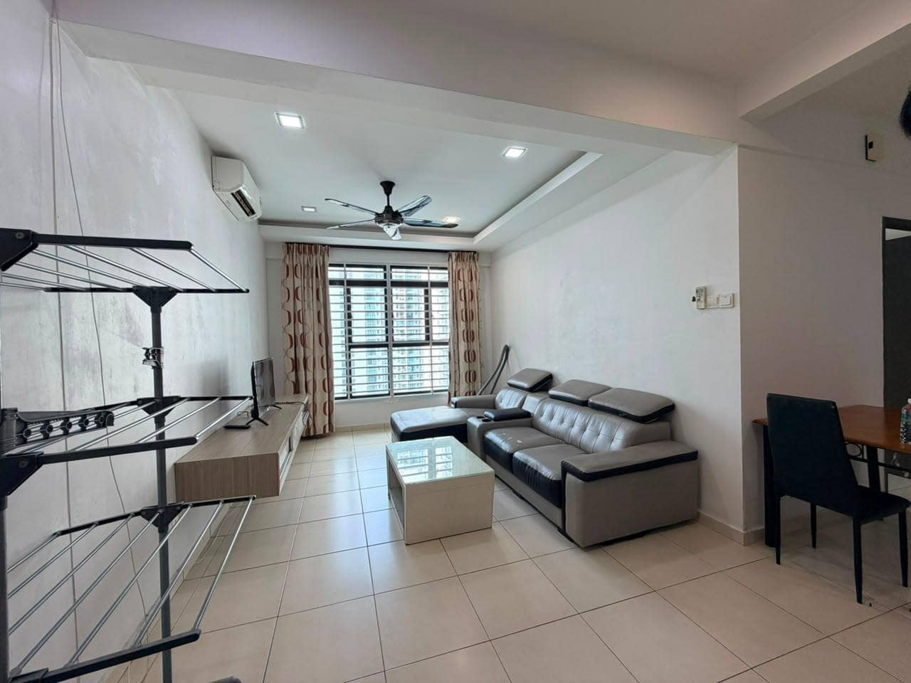 Condominium Mutiara Mas – photo 1