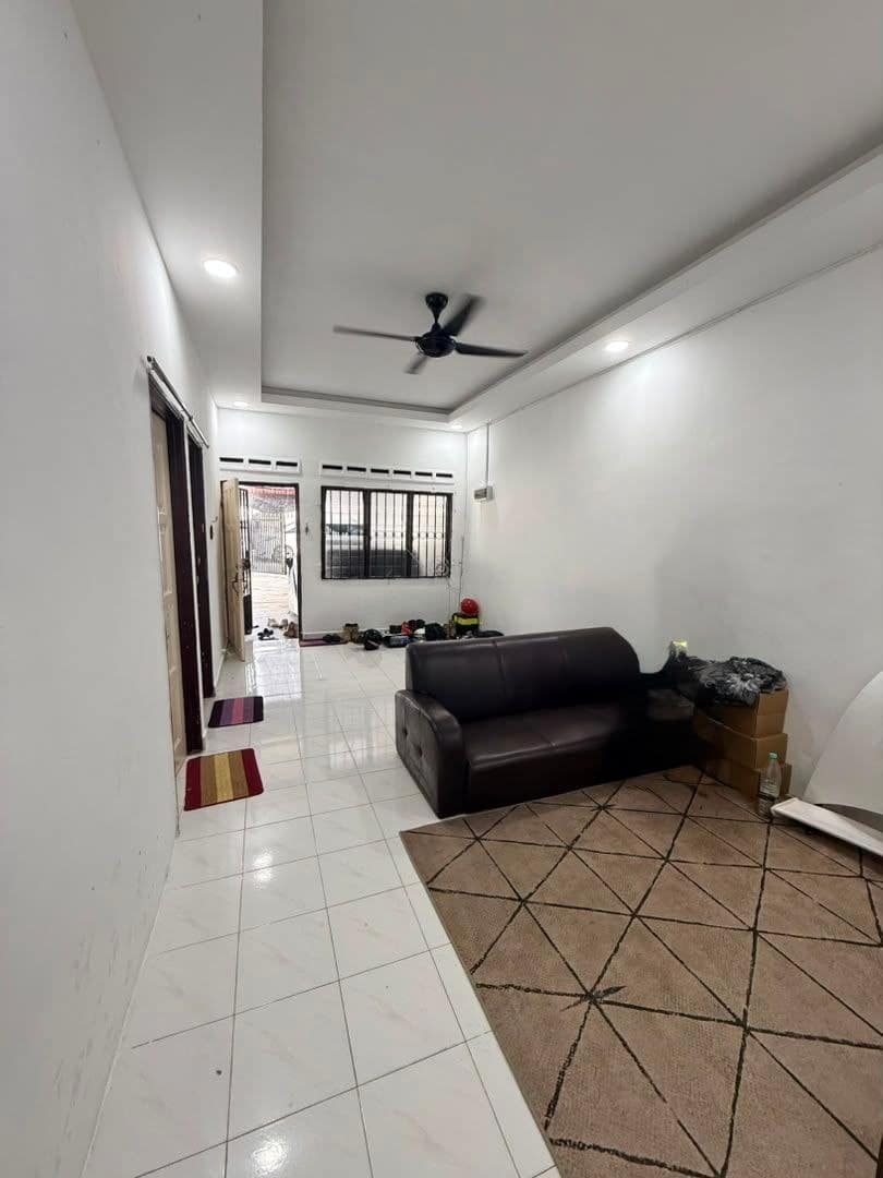 Single Storey Terrace Taman Sri Skudai – photo 1