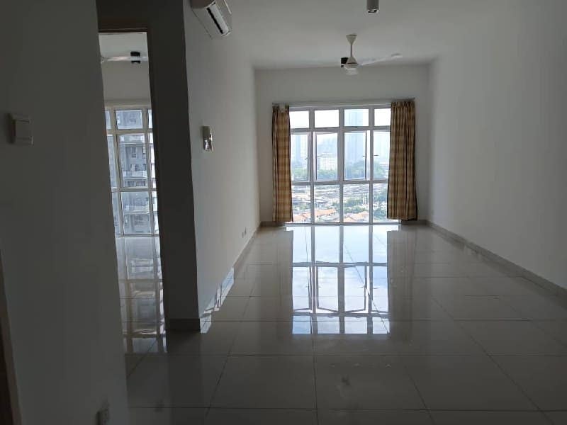 Condo Meldrum – photo 1