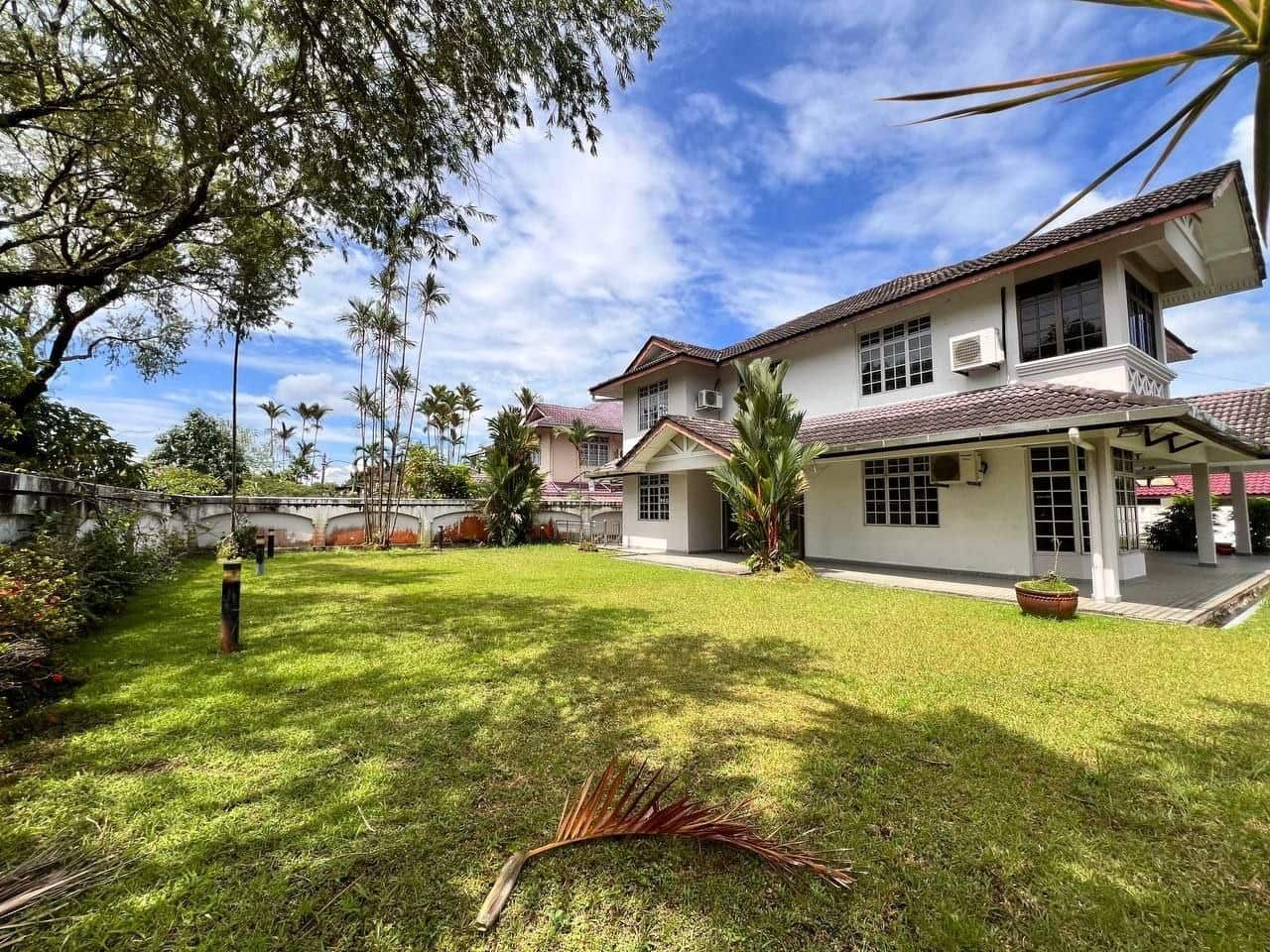 Double Storey Bungalow Taman Perling